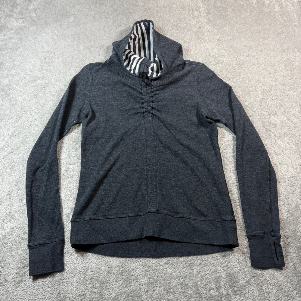 Lululemon In a Cinch Long Sleeve Tee Hoodie Women 6 Gray Stripe Reversible Scuba